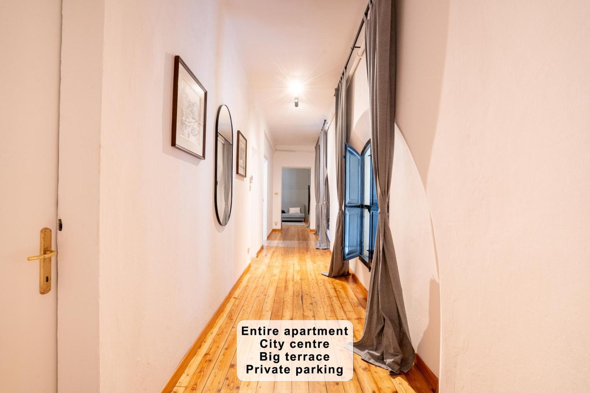 Indipendenza Mansion City Centre Болоня Екстериор снимка