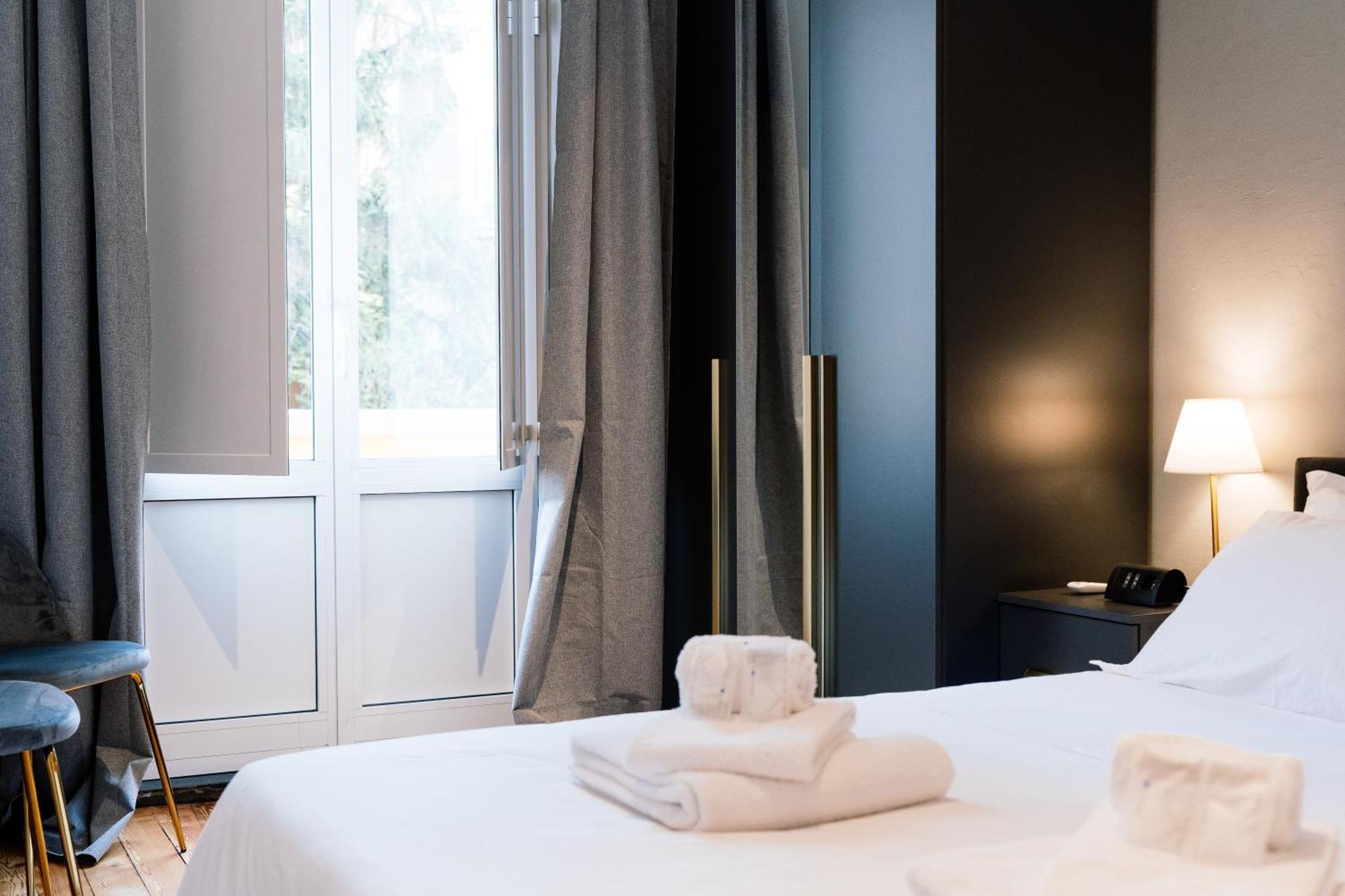 Indipendenza Mansion City Centre Болоня Екстериор снимка