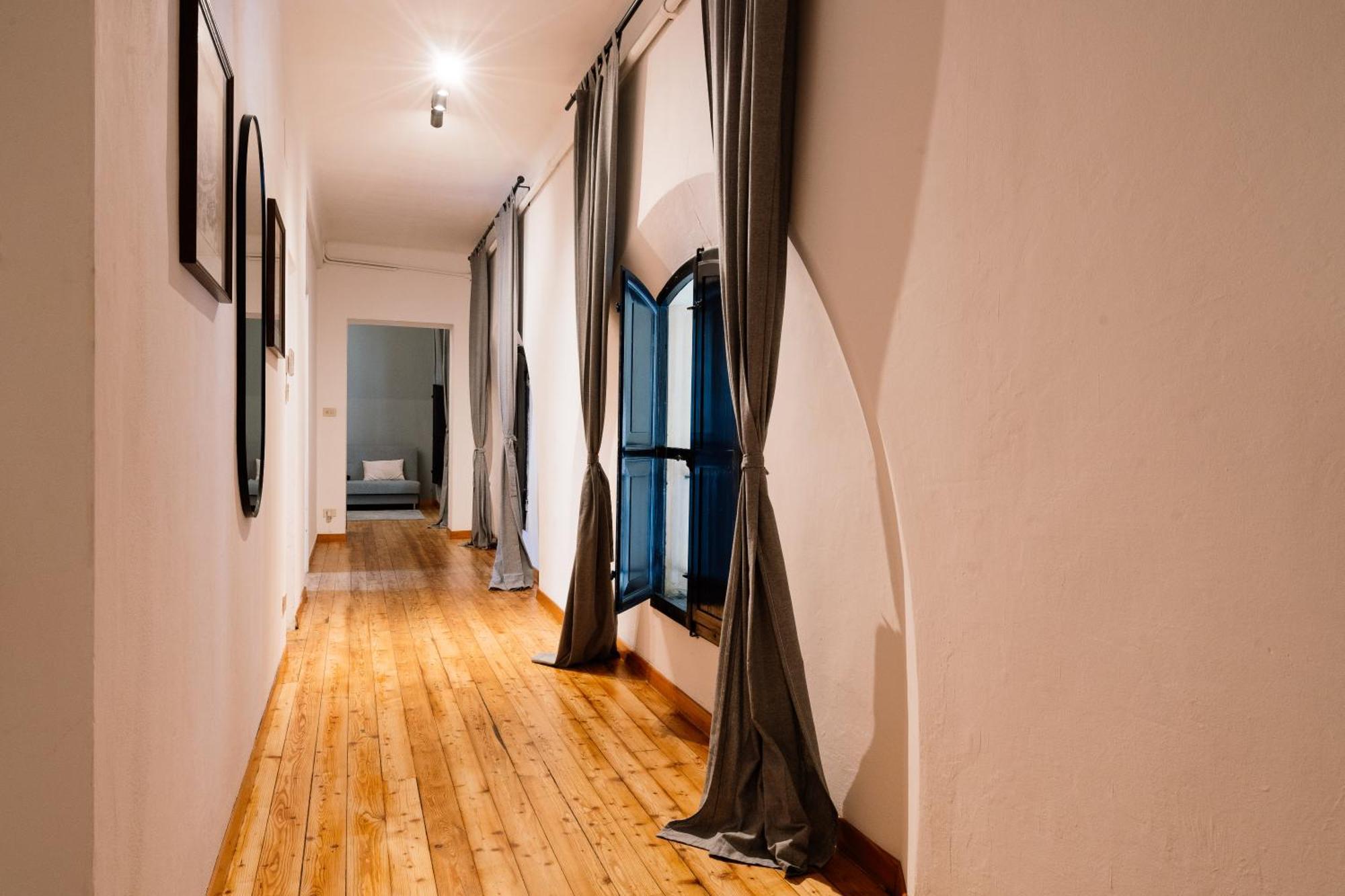 Indipendenza Mansion City Centre Болоня Екстериор снимка