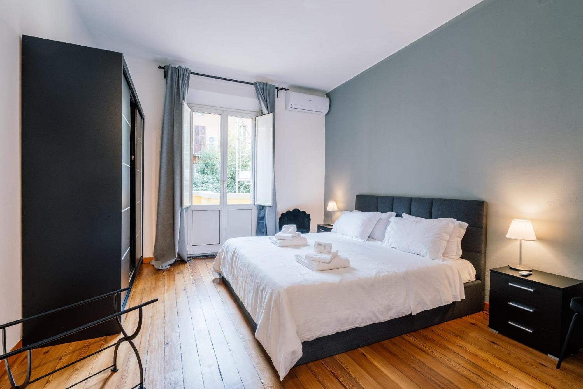 Indipendenza Mansion City Centre Болоня Екстериор снимка