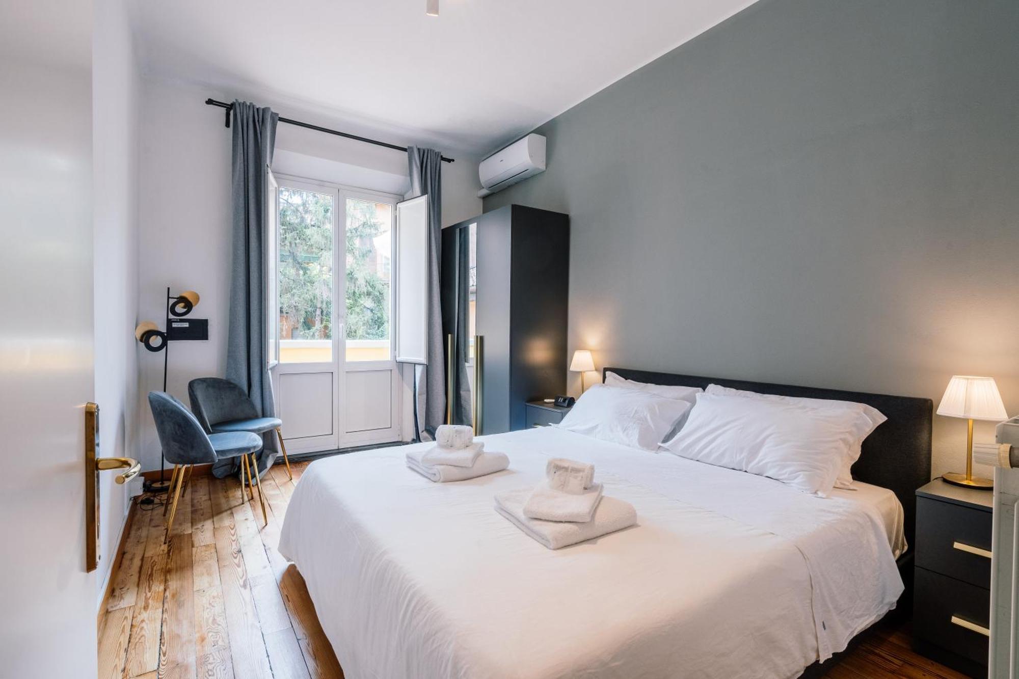 Indipendenza Mansion City Centre Болоня Екстериор снимка