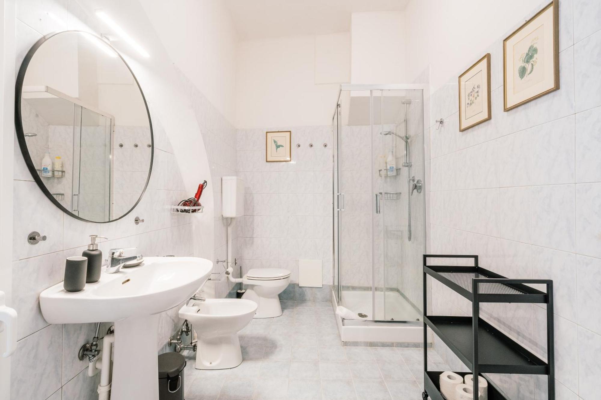 Indipendenza Mansion City Centre Болоня Екстериор снимка